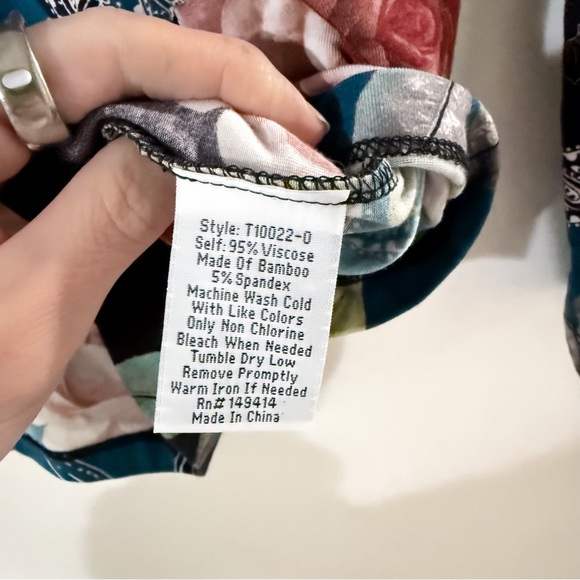 Johnny Was Rosabel Blouse Favorite Long Sleeve T Shirt Floral Size Medium - Picture 5 of 8